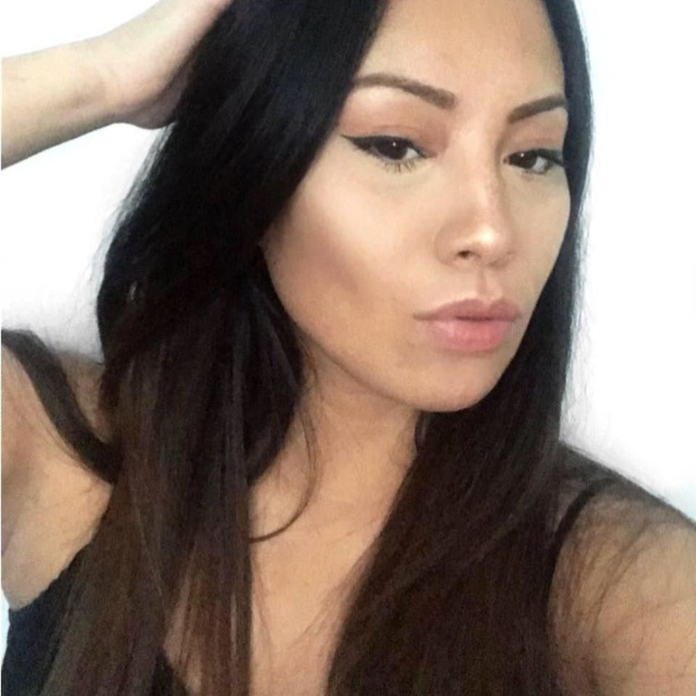 Meet your Posher, Regina